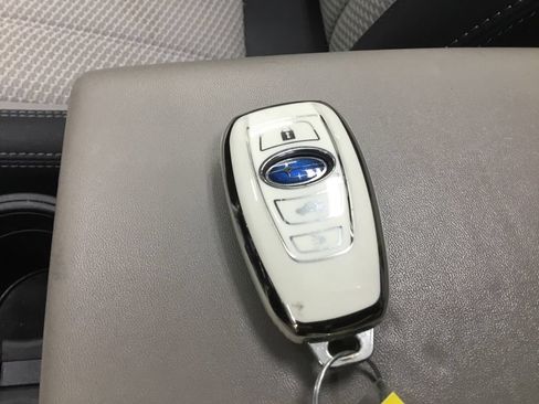 Used 2023 Subaru Forester Premium AWD/4WD image 10