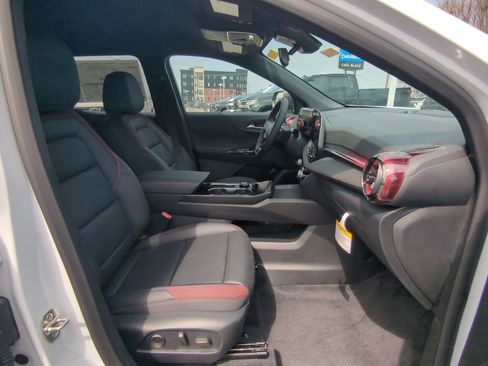 New 2026 Chevrolet Equinox RS w/ Convenience Package III AWD/4WD image 36