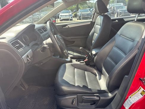 Used 2014 Volkswagen Jetta SE FWD image 17
