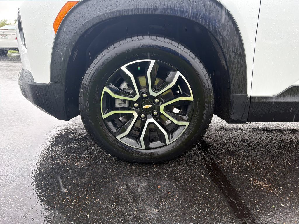 Certified 2023 Chevrolet TrailBlazer ACTIV FWD image 26