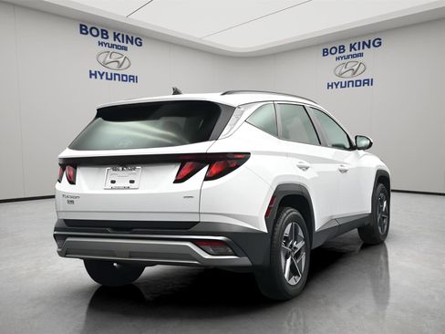 Certified 2025 Hyundai Tucson SEL image 18