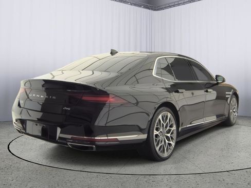 Used 2024 Genesis G90 3.5T AWD/4WD image 13