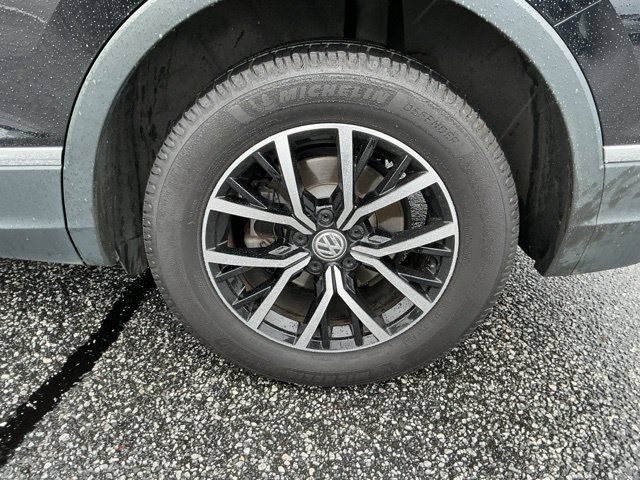 Used 2021 Volkswagen Tiguan SE FWD image 10