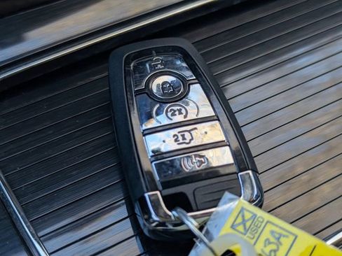 Certified 2022 Lincoln Nautilus Reserve w/ Equipment Group 201A image 30