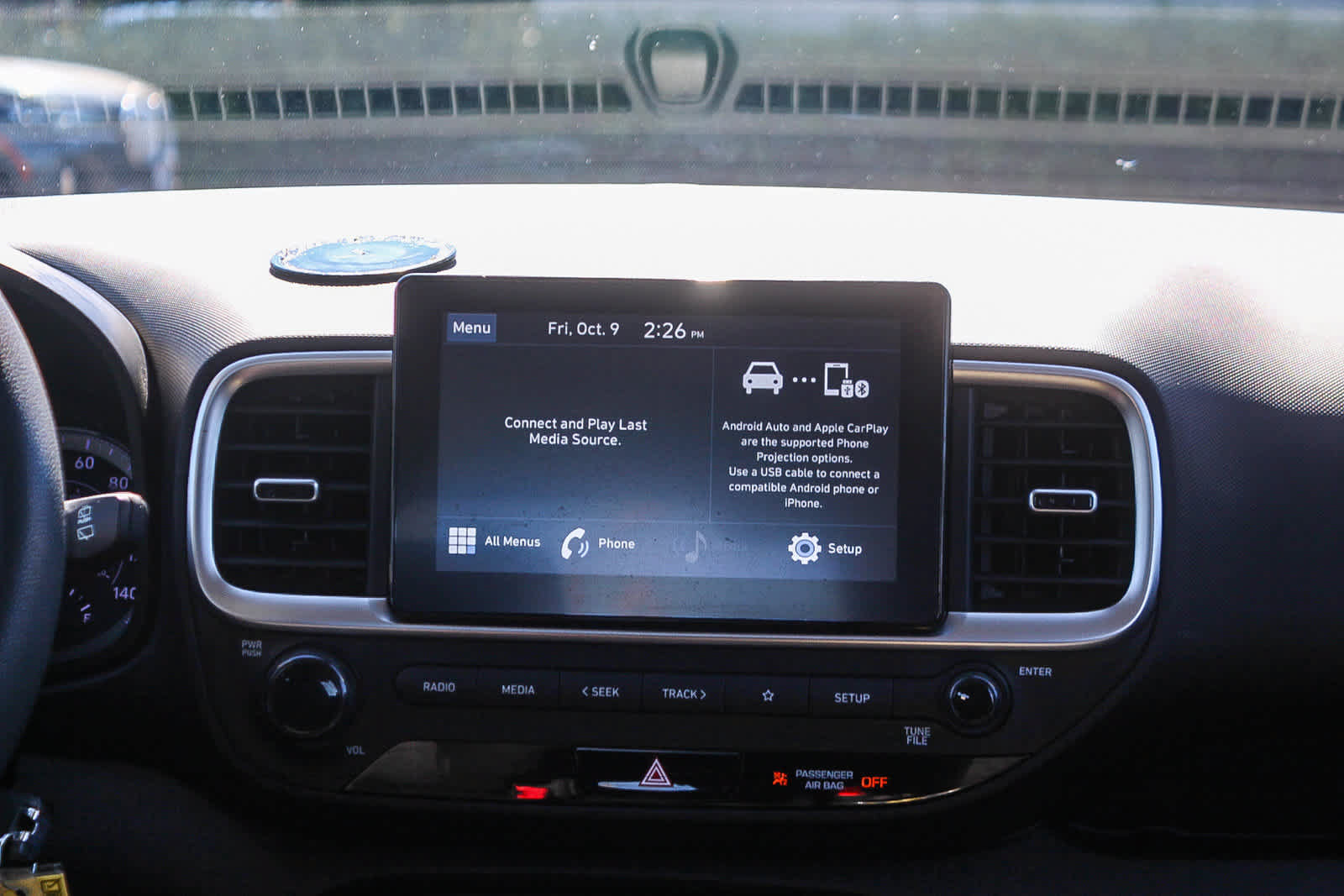 Used 2020 Hyundai Venue SE FWD image 18