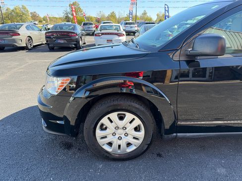 Used 2020 Dodge Journey SE image 11