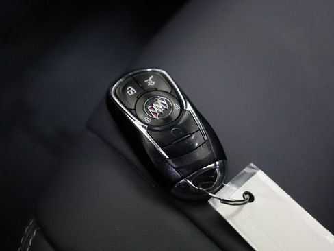 Used 2024 Buick Enclave Essence w/ Technology Package FWD image 31