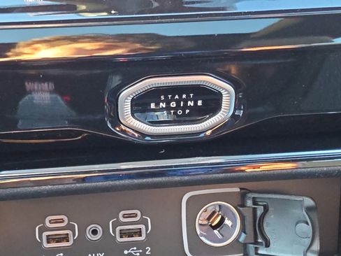 New 2026 Jeep Grand Cherokee Altitude AWD/4WD image 22
