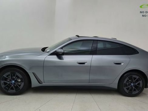 Used 2023 BMW i4 eDrive35 RWD image 3