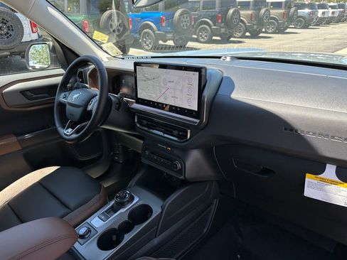New 2026 Ford Bronco Sport Outer Banks w/ Outer Banks Tech Package+ AWD/4WD image 16