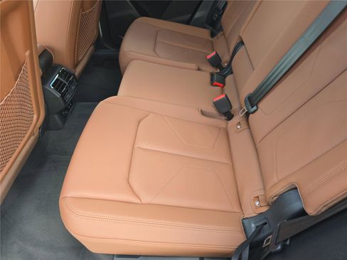 Used 2020 Audi Q3 2.0T Premium Plus image 13