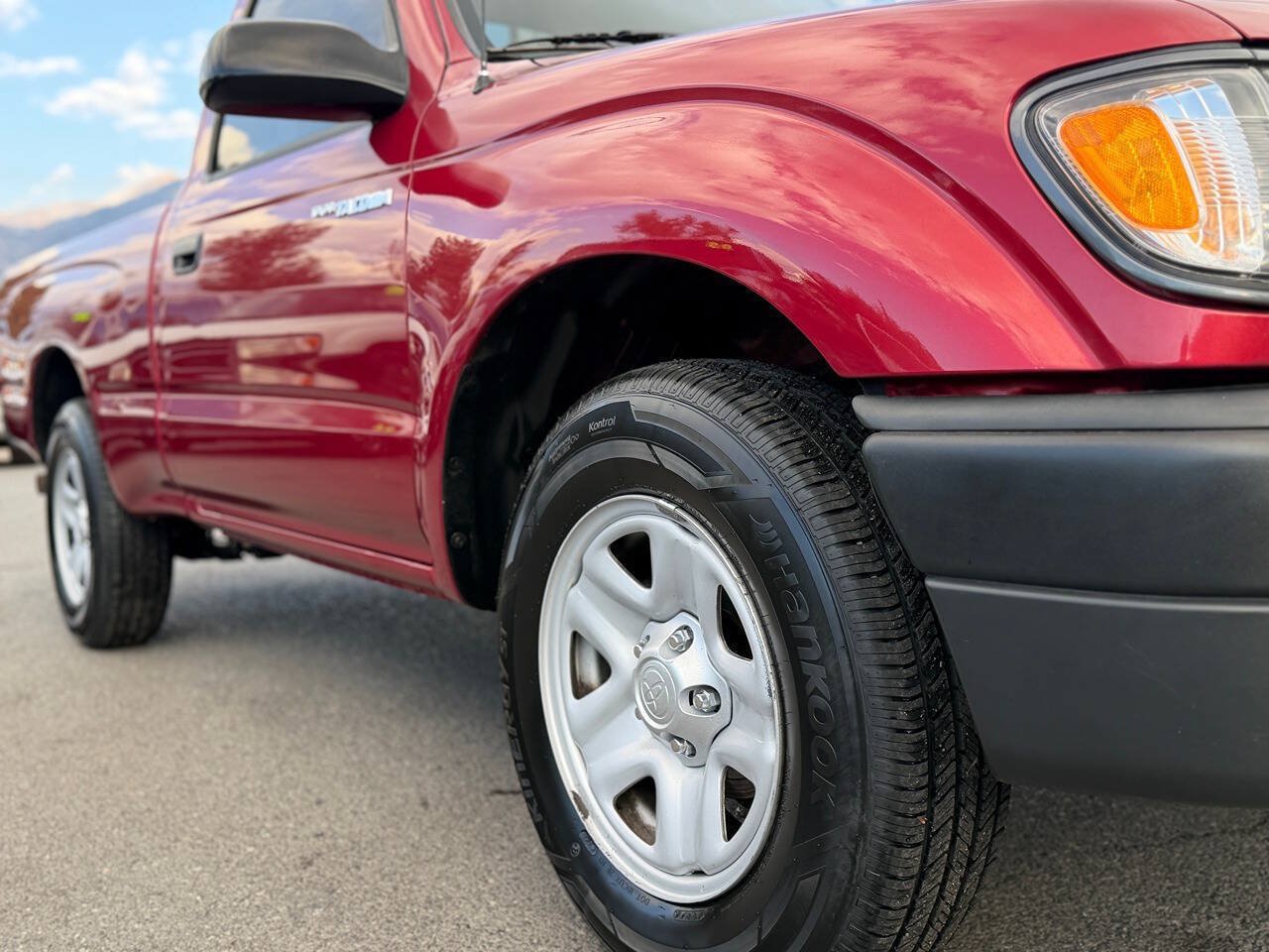 Used 2002 Toyota Tacoma 2WD Regular Cab image 85