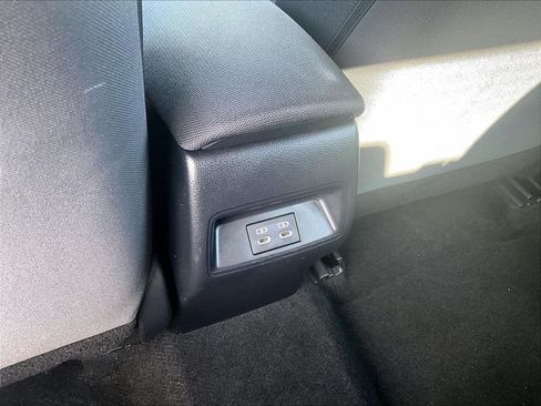 Used 2024 Toyota Corolla LE FWD image 28