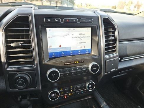 Used 2021 Ford Expedition Platinum image 23