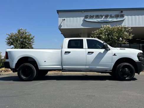 New 2026 RAM 3500 Tradesman image 3