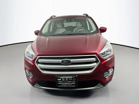 Used 2018 Ford Escape SEL w/ Ford Safe & Smart Package FWD image 2