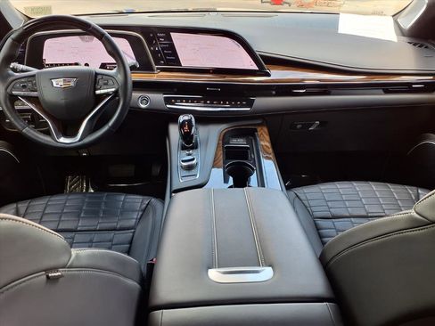 Certified 2023 Cadillac Escalade Sport Platinum w/ LPO, ONYX Package AWD/4WD image 17