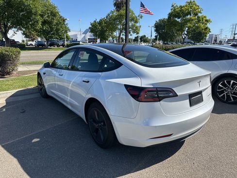 Used 2022 Tesla Model 3 Long Range AWD/4WD image 4