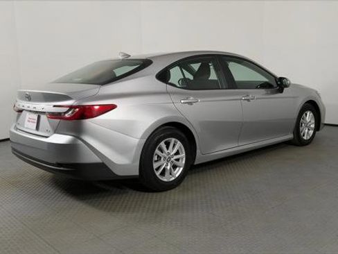 Used 2025 Toyota Camry LE FWD image 6