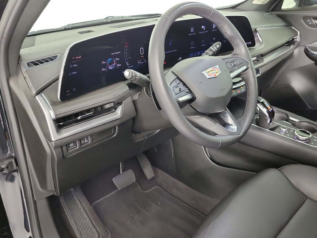 Used 2024 Cadillac XT4 Premium Luxury FWD image 19