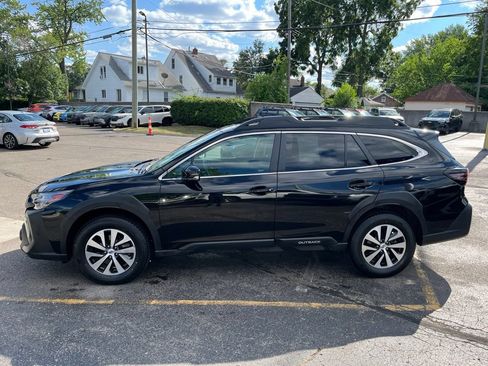 Certified 2024 Subaru Outback Premium AWD/4WD image 9