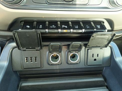 Used 2015 GMC Sierra 2500 Denali w/ Duramax Plus Package image 14