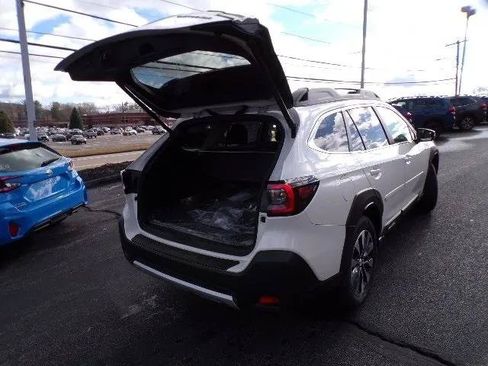 Certified 2024 Subaru Outback Limited AWD/4WD image 9