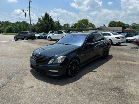 Used 2011 Mercedes-Benz E 63 AMG Sedan image 8