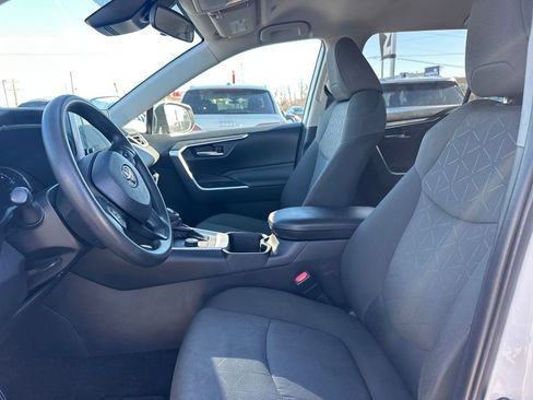 Used 2024 Toyota RAV4 XLE image 15
