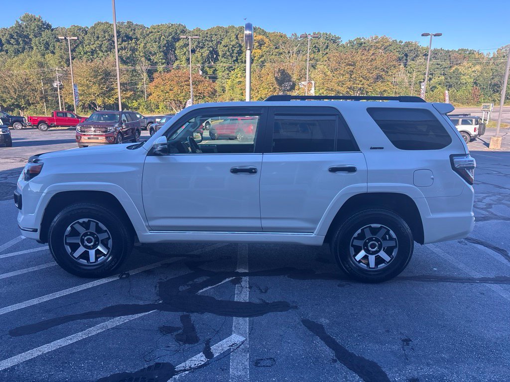 Used 2023 Toyota 4Runner Limited AWD/4WD image 2