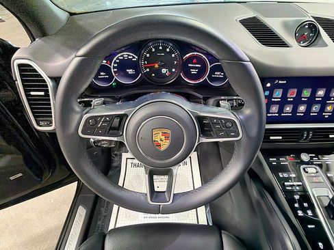Certified 2023 Porsche Cayenne Platinum Edition AWD/4WD image 37