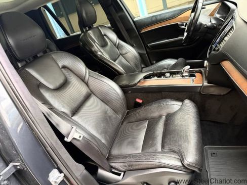 Used 2017 Volvo XC90 T8 Inscription w/ Luxury Package image 18