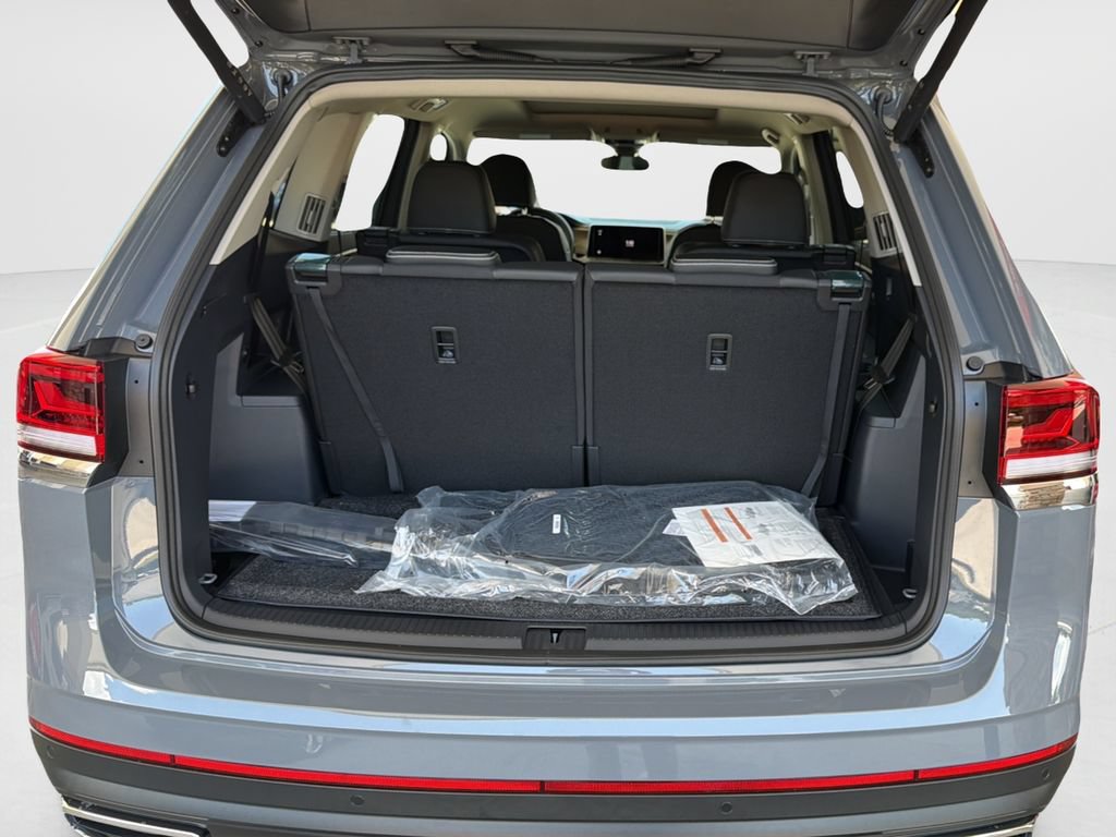 New 2026 Volkswagen Atlas SE FWD image 10