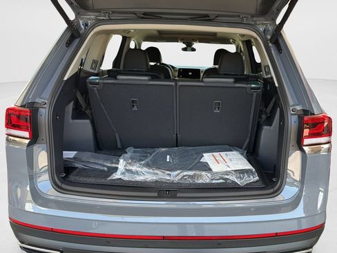 New 2026 Volkswagen Atlas SE FWD image 10