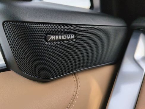 New 2026 Land Rover Range Rover SE image 31