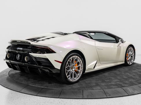 Used 2024 Lamborghini Huracan EVO AWD/4WD image 9