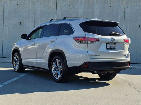 Used 2016 Toyota Highlander Limited image 7