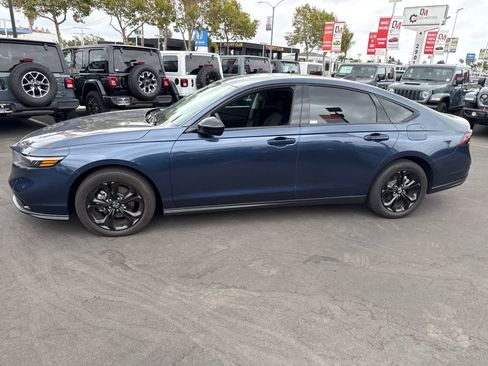 Used 2025 Honda Accord SE image 24