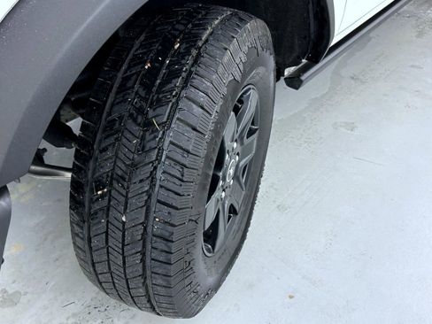 Used 2024 Ford Bronco Black Diamond AWD/4WD image 23