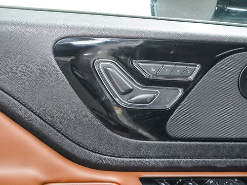 Used 2023 Lincoln Aviator Grand Touring w/ Class IV Trailer Tow Package image 26