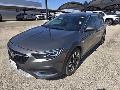 Used 2018 Buick Regal Essence w/ Driver Confidence Package #1
