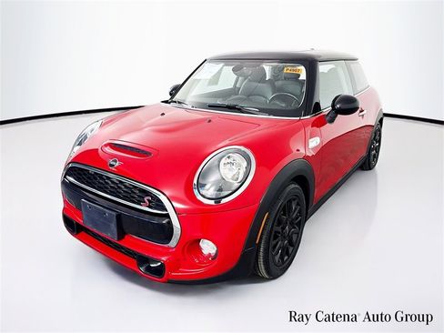 Used 2019 MINI Cooper S image 3