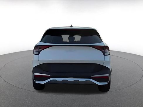 Used 2025 Kia Sportage LX image 12