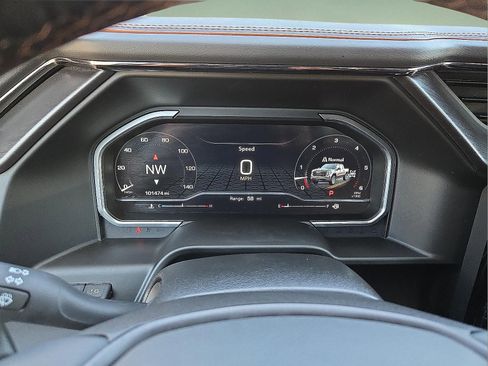 Used 2023 GMC Sierra 1500 AT4 w/ Technology Package AWD/4WD image 23