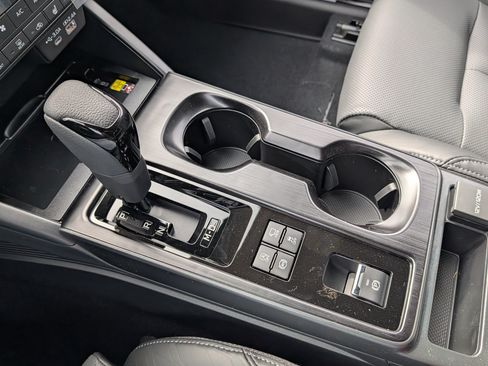 New 2026 Subaru Outback Touring XT AWD/4WD image 10