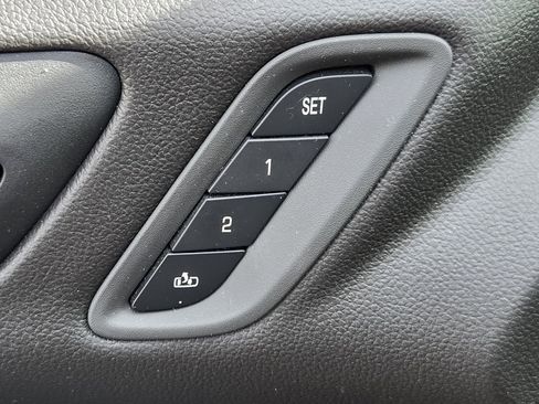 Used 2021 GMC Acadia Denali w/ GMC Pro Grade Package image 12