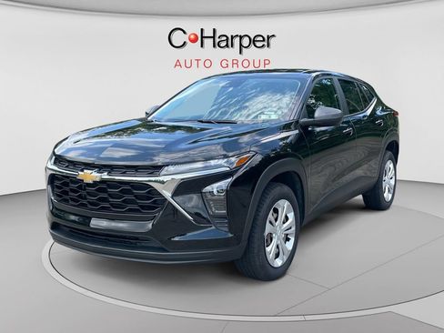 Used 2024 Chevrolet Trax LS FWD image 7
