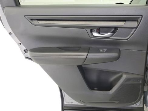 Used 2025 Honda CR-V LX image 14