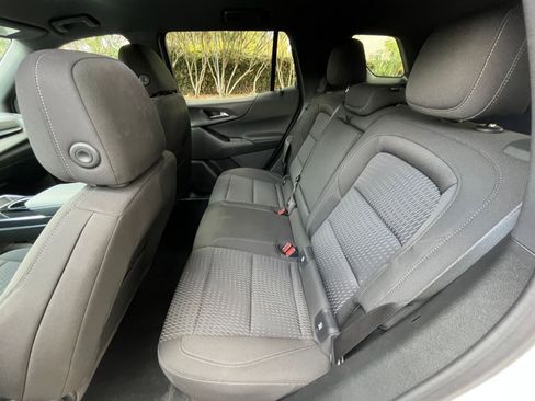 Used 2025 Chevrolet Equinox LT image 24