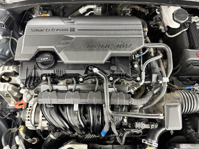 Used 2023 Hyundai Elantra Limited FWD image 40